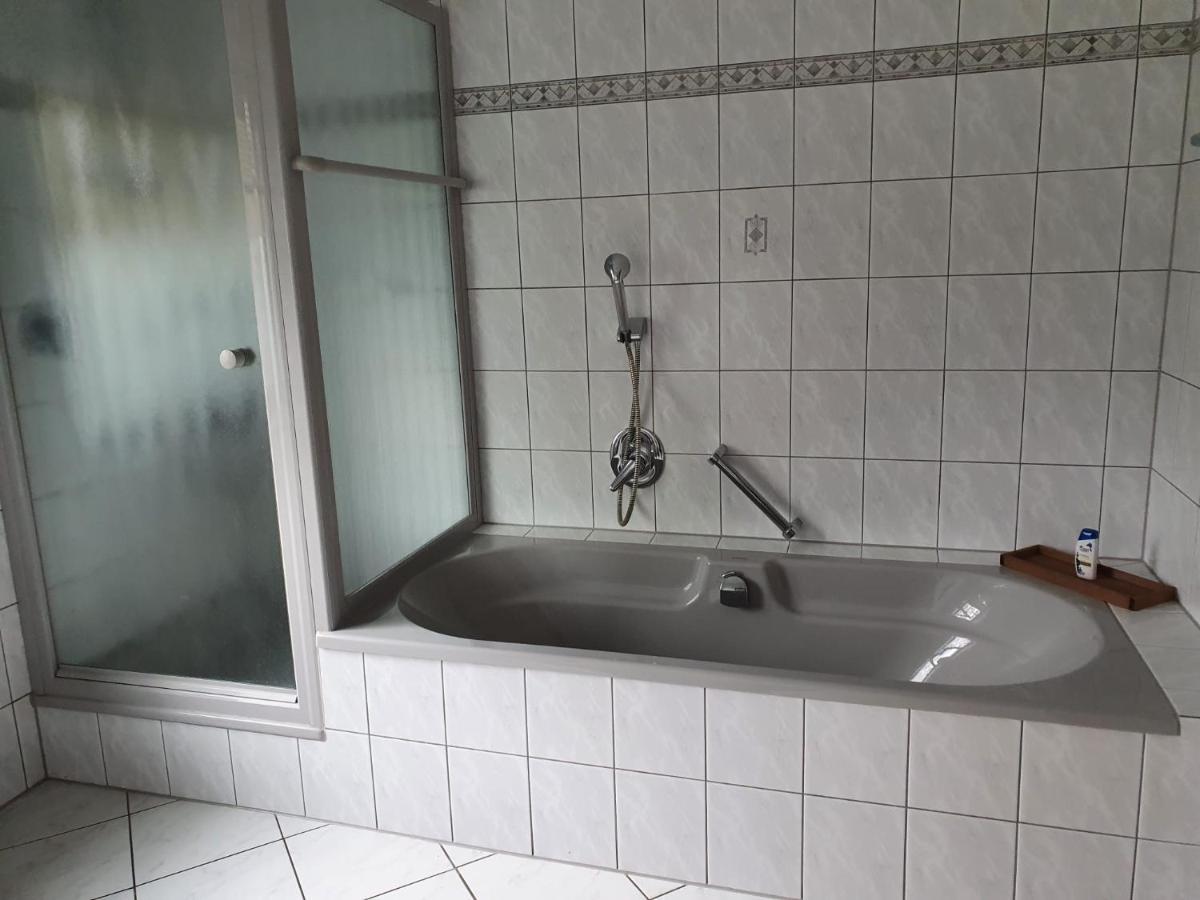 Schoene Aussicht Nettersheim Bagian luar foto