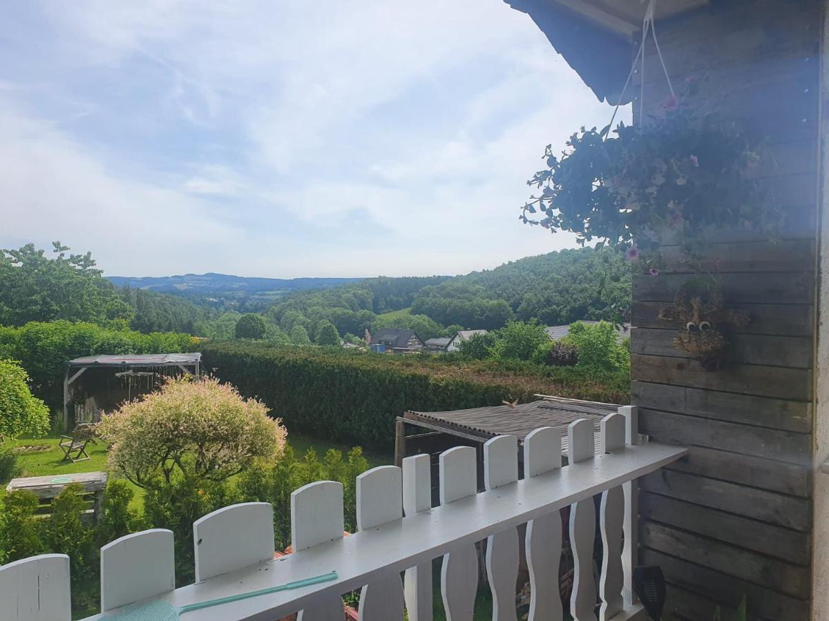 Schoene Aussicht Nettersheim Bagian luar foto
